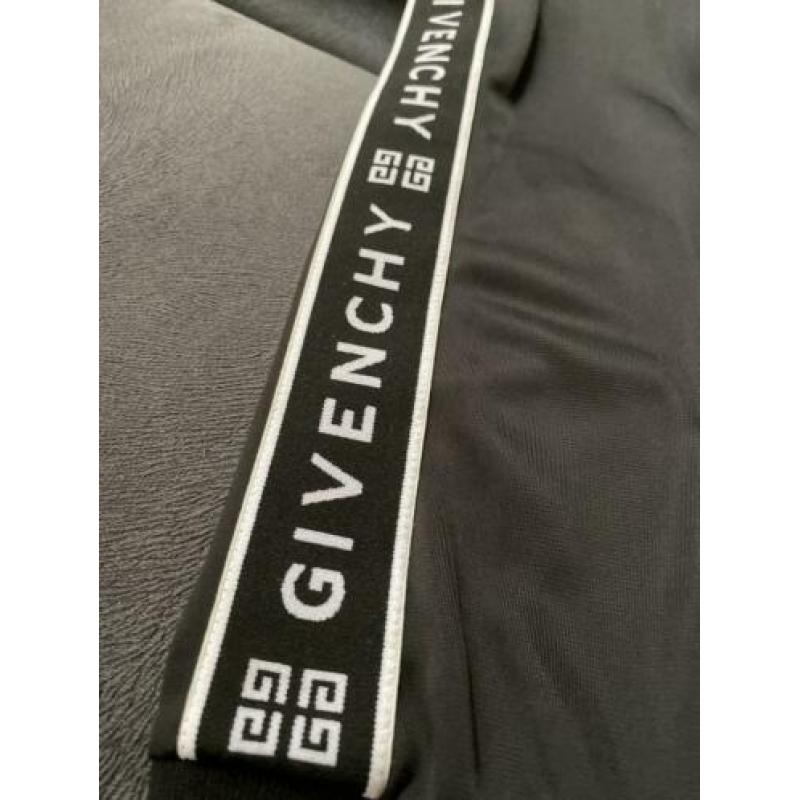 Givenchy trainingspak