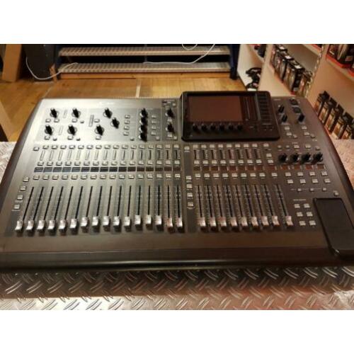 Behringer X32 Digital Mixer