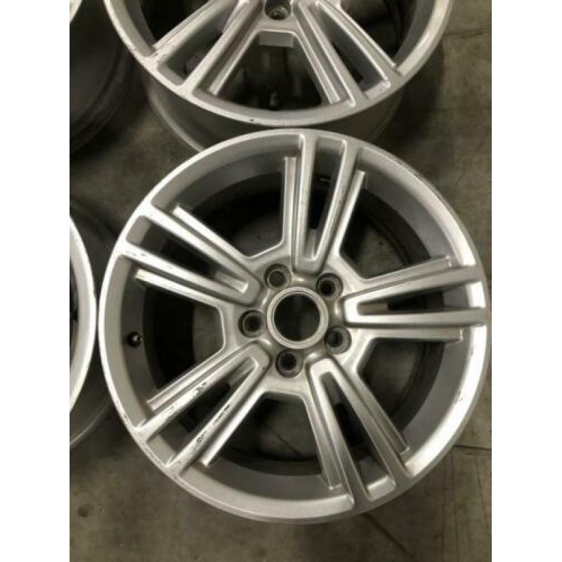 4 LM originele Ford Mustang Velgen
