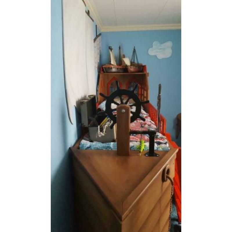 Kinderkamer kapitein haak