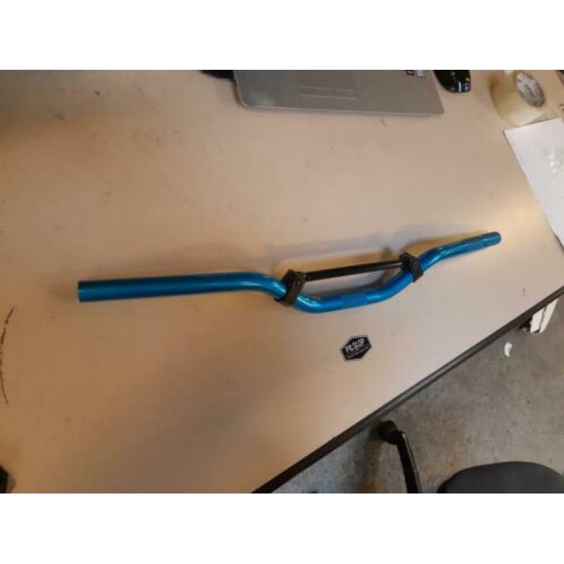 Blauw sportstuur NIEUW Yamaha Aerox Gilera Runner ICE Neos