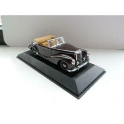 minichamps mercedes 300s cabriolet.