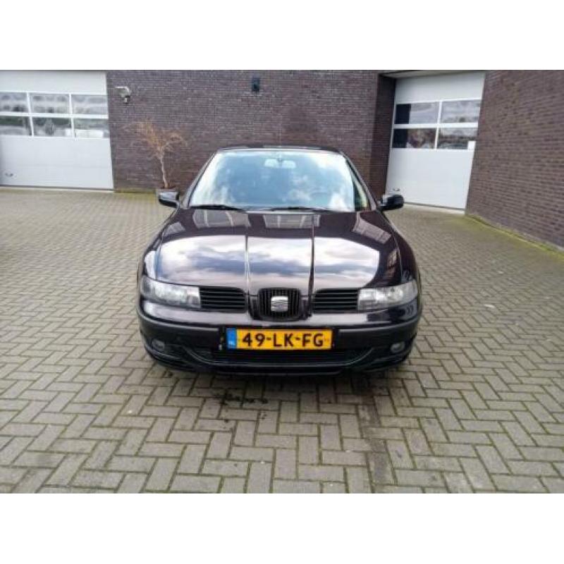 Seat LEON LEON; 1.6 16V/BCB 77KW