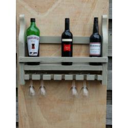 Kadotip:steigerhout: wijnrek + kaasplank + 2 kandelaars.