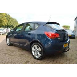 Opel Astra 1.6 Edition Nieuwe APK B.J 2012 (bj 2012)