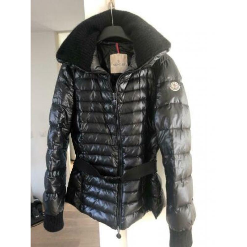 Dames moncler zwarte jas maat 2 s/m