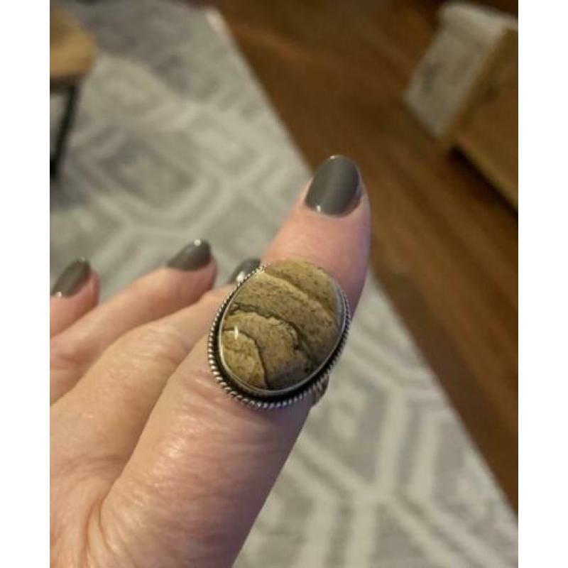Mooie ring maar toch te groot voor mij