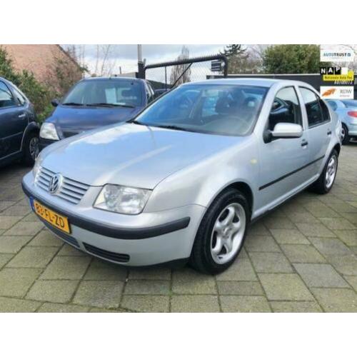 Volkswagen Bora 1.6 Trendline Airco! LM velgen! Distr. verva