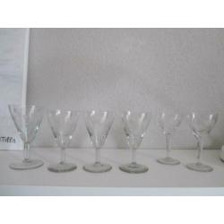 Mooie oude borrelglaasjes van geslepen glas