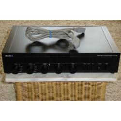 Arcam Delta 90.2 geïntegreerde top versterker uit de 90's