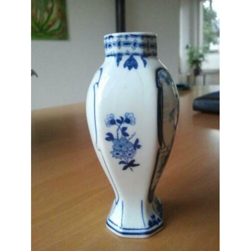 Delfts blauw dekselvaasje