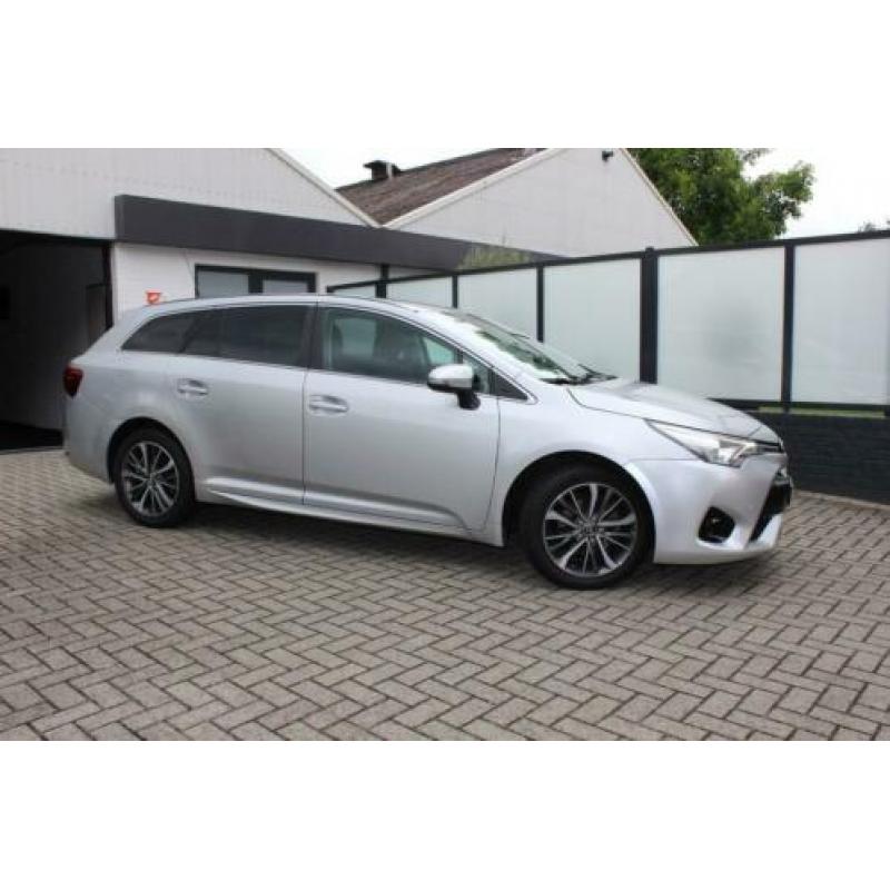 Toyota Avensis Touring Sports 1.8 VVT-i Executive Business A