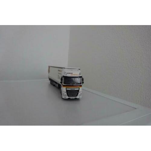 Daf ssc euro6 De Bruin Lommerts met tautlinetrailer.