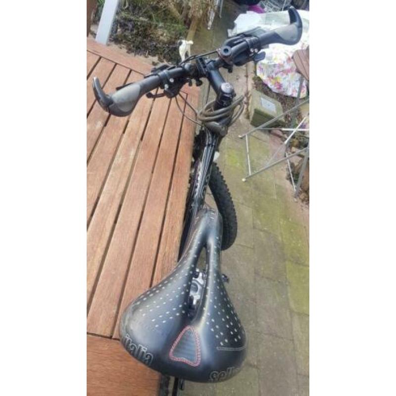 MTB te koop 26 inch banden Ik ben 1.60.