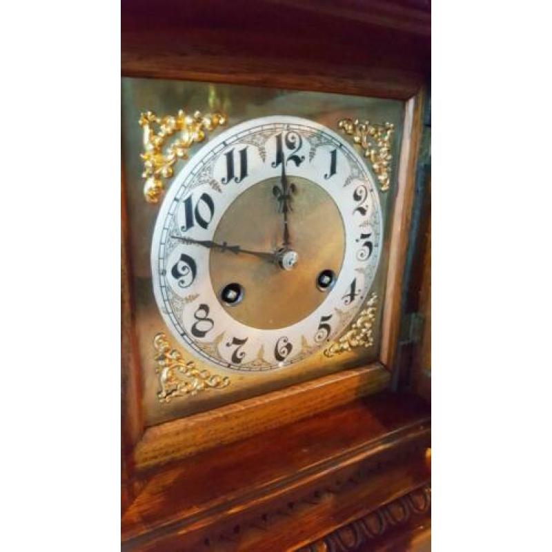 junghans tafelklok met kwartierslag