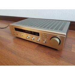 Denon DRA-455 stereo receiver.
