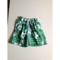 jongen zwembroek groen+witte bloemprint+binnenbroekje+veter