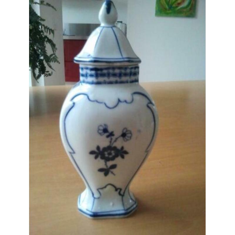 Delfts blauw dekselvaasje