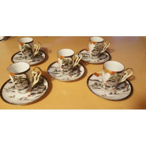 Japans porselein 5 kopjes en 5 schotels, Taisho Kutani?