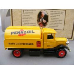 1934 Mack tanker, Lledo days gone DG27 42007,Penzoil