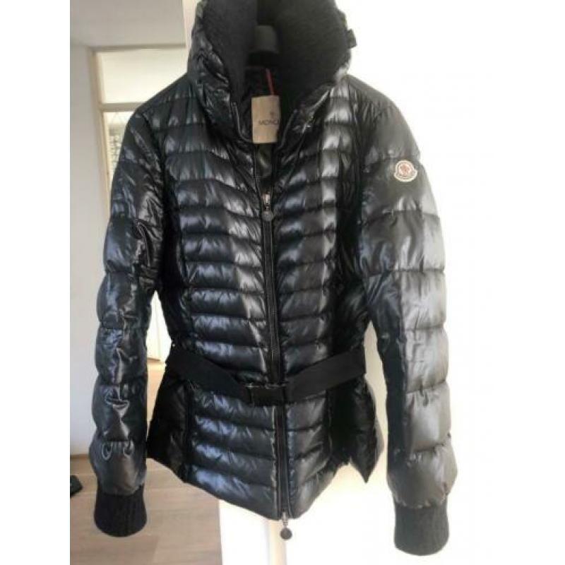 Dames moncler zwarte jas maat 2 s/m