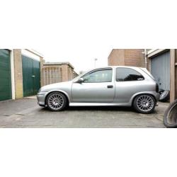 O. Z. Superturismo WRC 16" 4x100 Goede banden