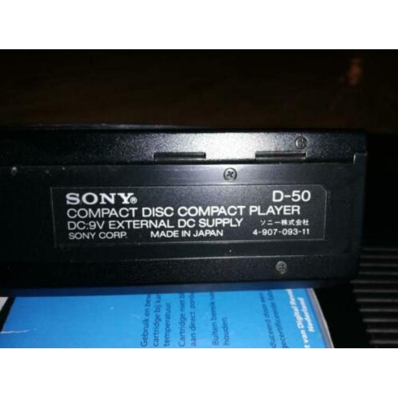 Sony D50