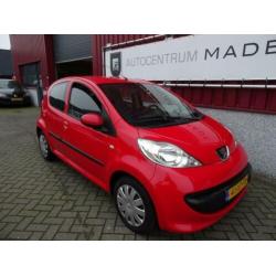 Peugeot 107 1.0-12V XS // 5-Drs // Nette auto //