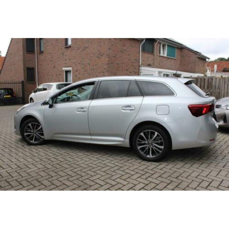 Toyota Avensis Touring Sports 1.8 VVT-i Executive Business A