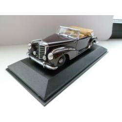 minichamps mercedes 300s cabriolet.