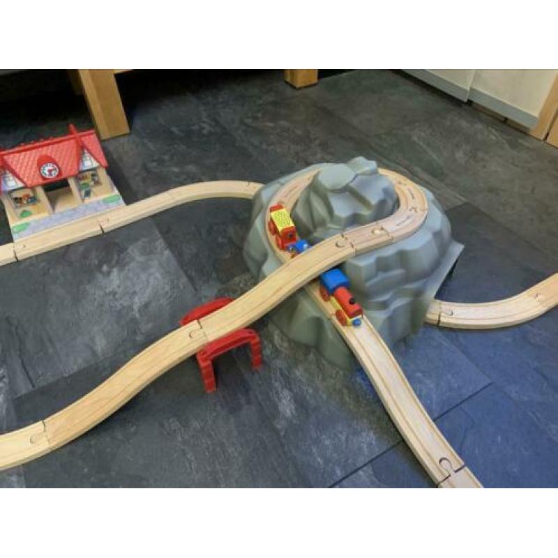 Houten treinbaan te koop!