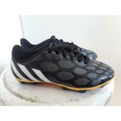 ADIDAS voetbalschoenen maat 32