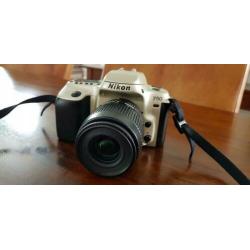 Nikon F50D Spiegelreflex analoge camera