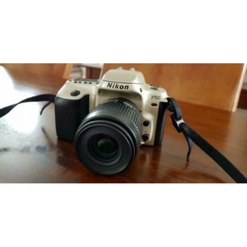 Nikon F50D Spiegelreflex analoge camera