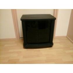 TV/RADIO MEUBEL gratis