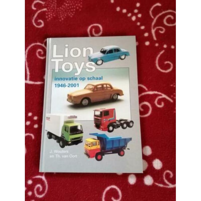 Lion toys 1946/2001