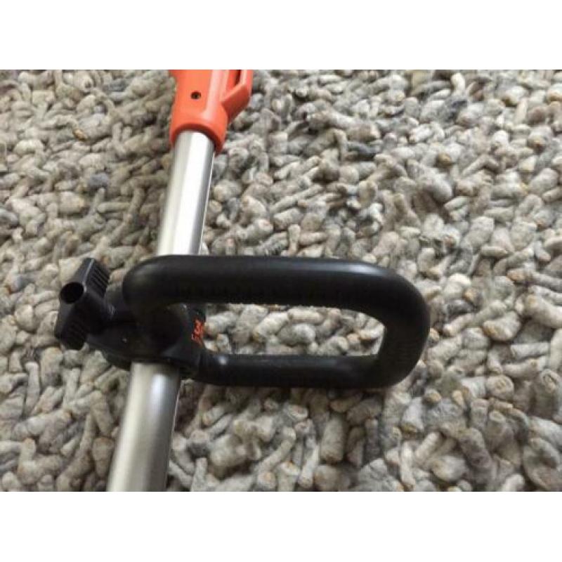 Black en Decker accu grastrimmer, 36V Brushless Lithiumion
