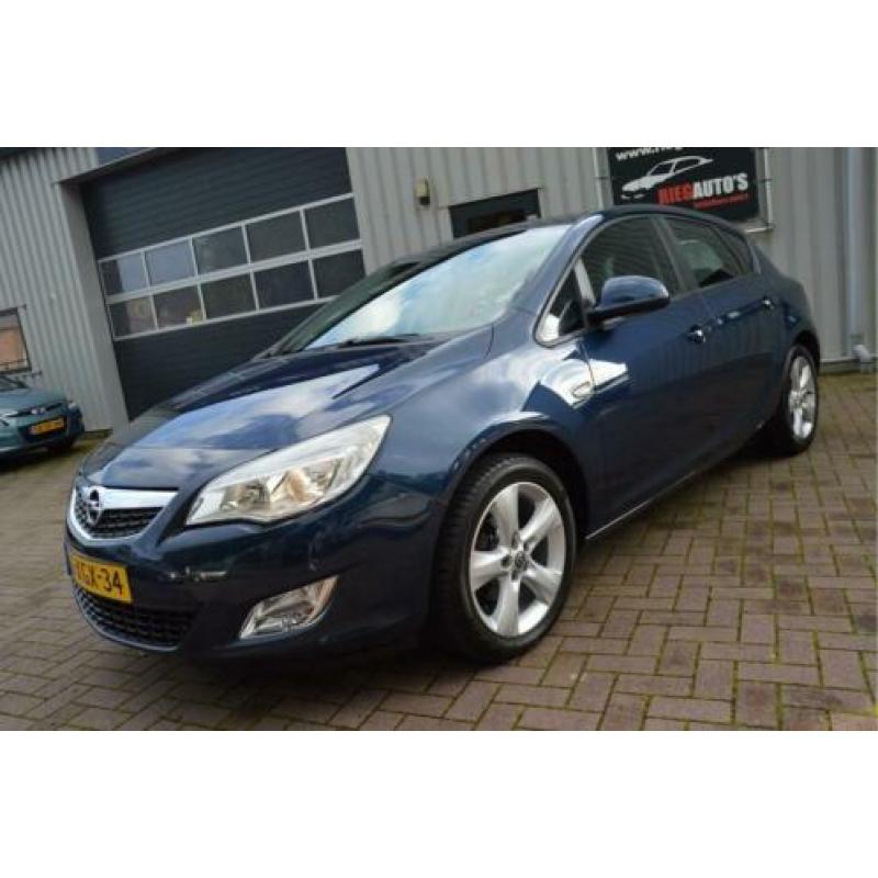 Opel Astra 1.6 Edition Nieuwe APK B.J 2012 (bj 2012)