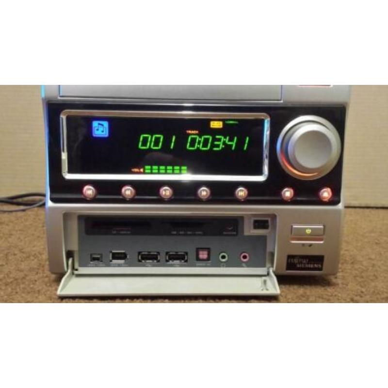Mediacenter PC Fujitsu SCALEO C P4 3.0GHz HT