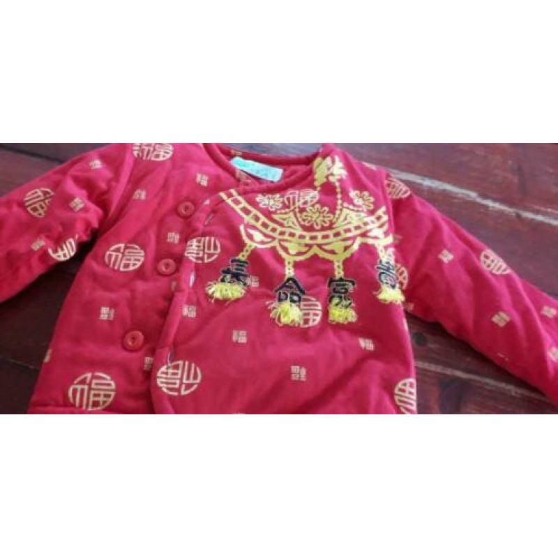 Chinees pakje voor carnaval maat 80