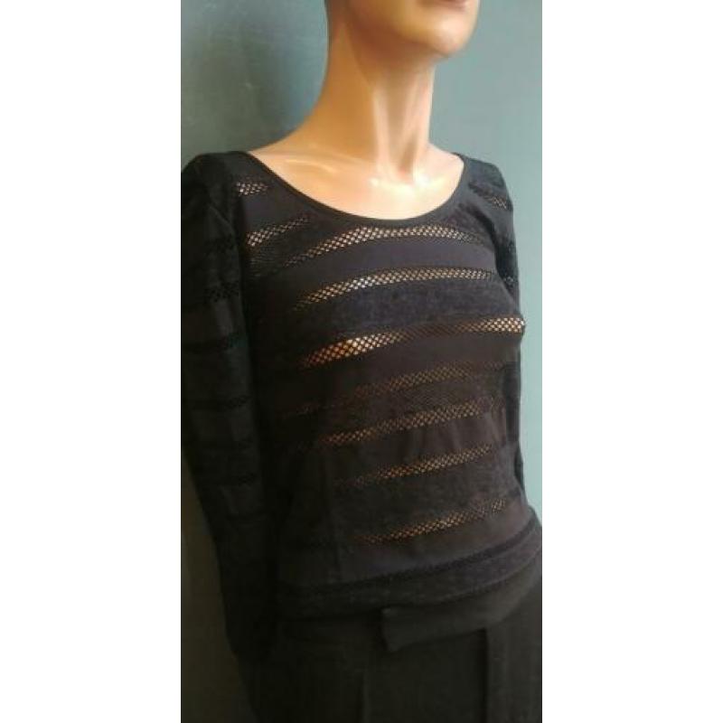 Zwarte stretch top van Guess met opengewerkte stukken (MT S)