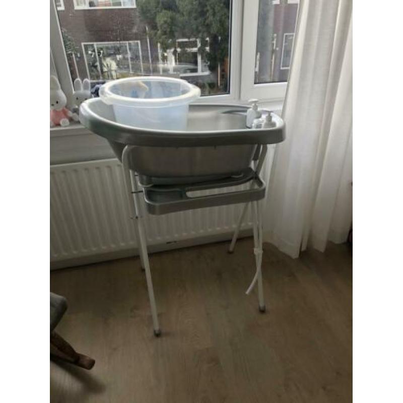 Bebejou badje met standaard en tummytub zilver/grijs