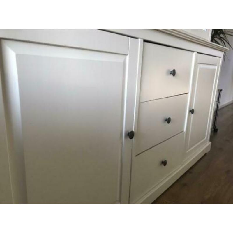 Witte buffetkast / servieskast
