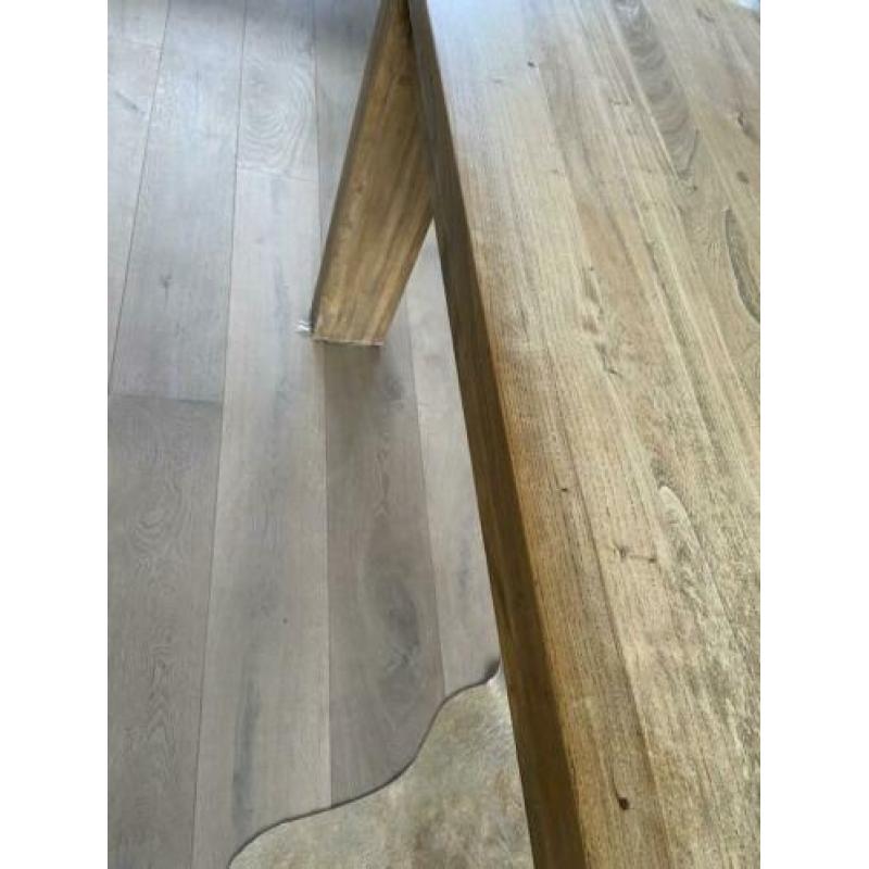 mooie houten eettafel met 6 stoelen