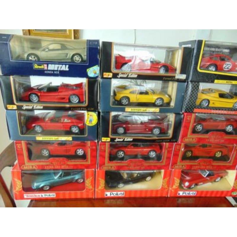 Grote verzameling modelauto,s schaal 1-18- 1-12-1,87- 1-43