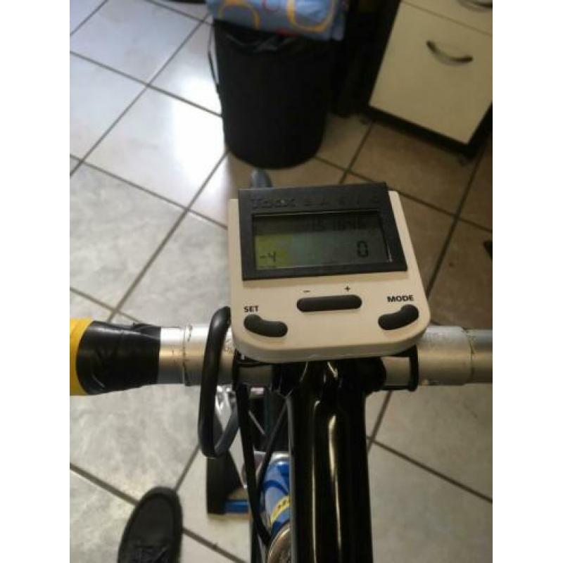 Alles in prima staat:tacxtrainer met stuurcomputer.