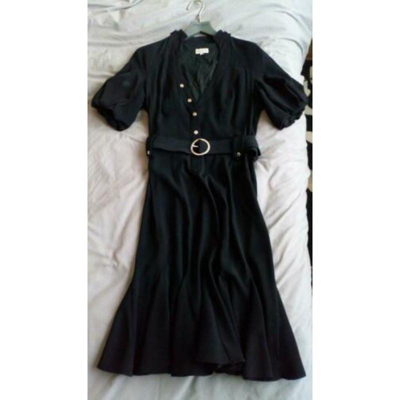 Jurk Karen Millen mt 38-40 (Nwprijs €349,-)