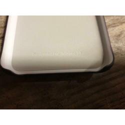 Samsung S9; Red Bull Ring Smart Cover Limited Edition Zwart.