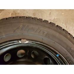 Winterbanden peugeot 3008/5008,C3,C4,307,308 215/55/R16