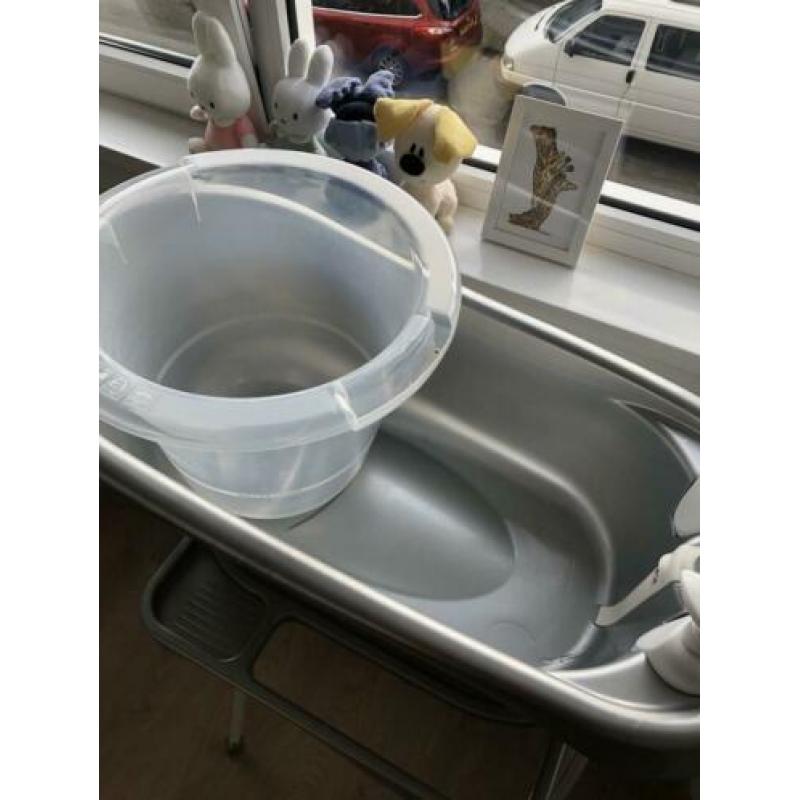 Bebejou badje met standaard en tummytub zilver/grijs